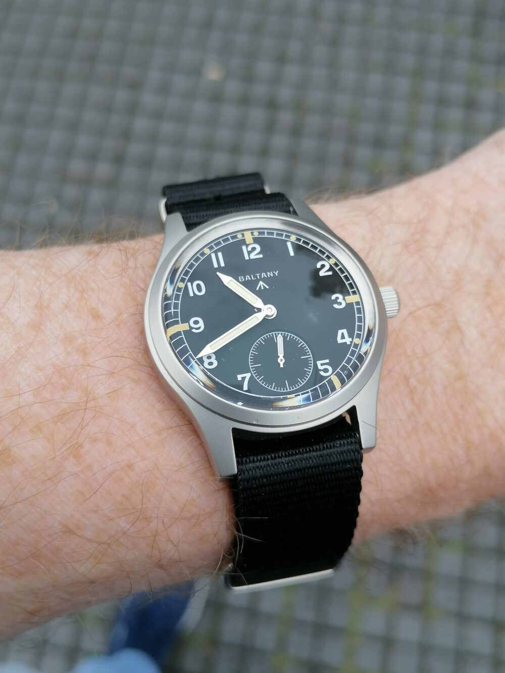 Quartz Military Field Watch 39mm - Image 40