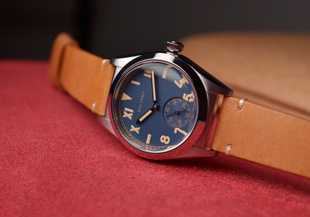 Vintage Bubbleback Watch with Sub-dial - California Dial - Image 8