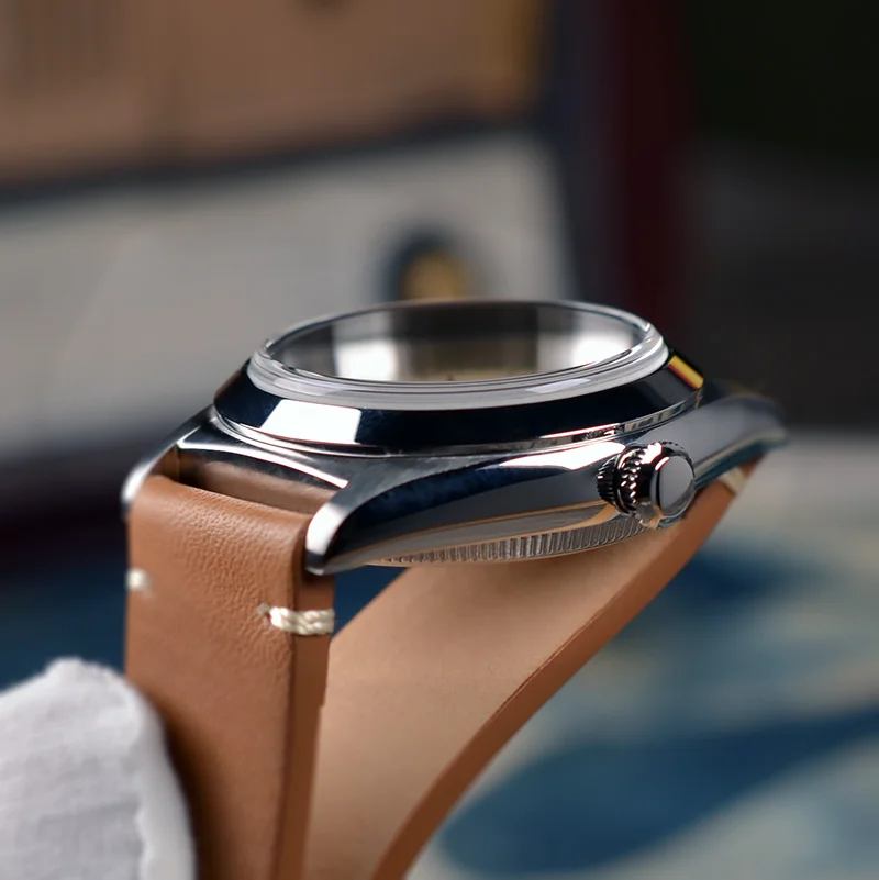 Bubbleback Quartz Vintage Dial Dress Watch - Image 41