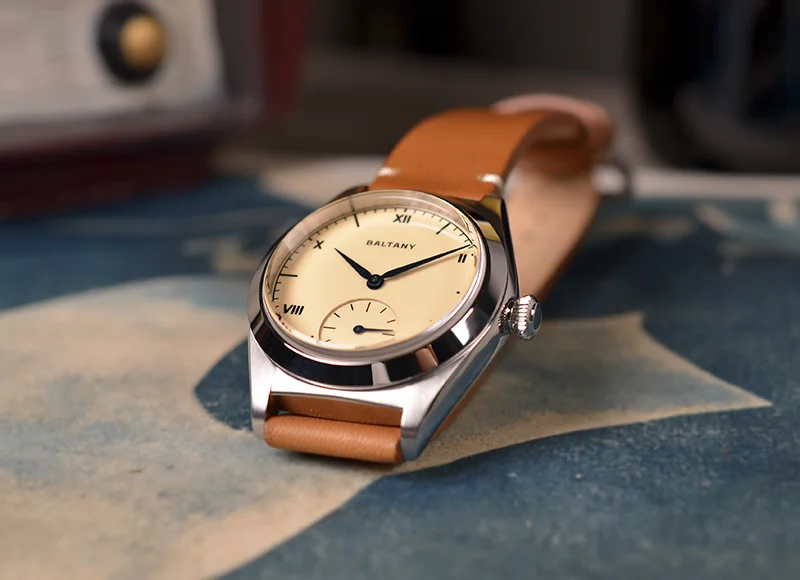 Bubbleback Quartz Vintage Dial Dress Watch - Image 28