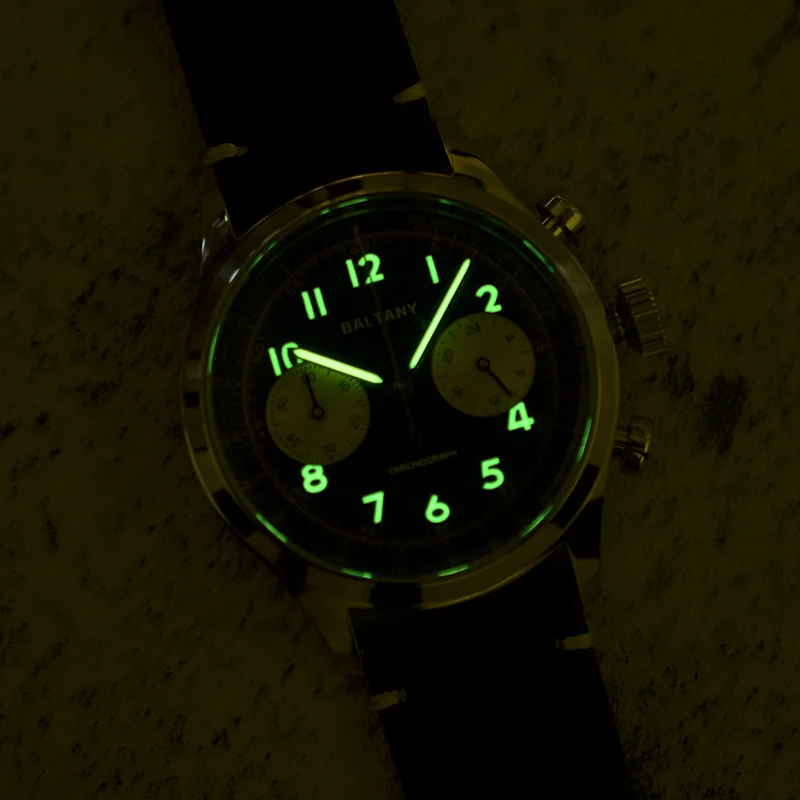 Retro Panda Chronograph - Image 8