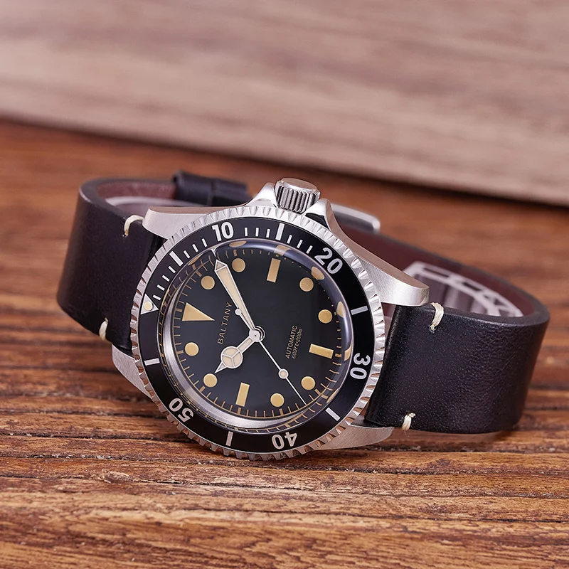 Automatic Retro Diver Watch - Image 28