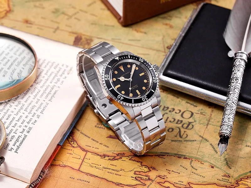 Automatic Retro Diver Watch - Image 2