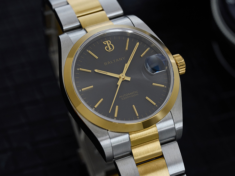 Smooth Bezel 36mm Homage Watch